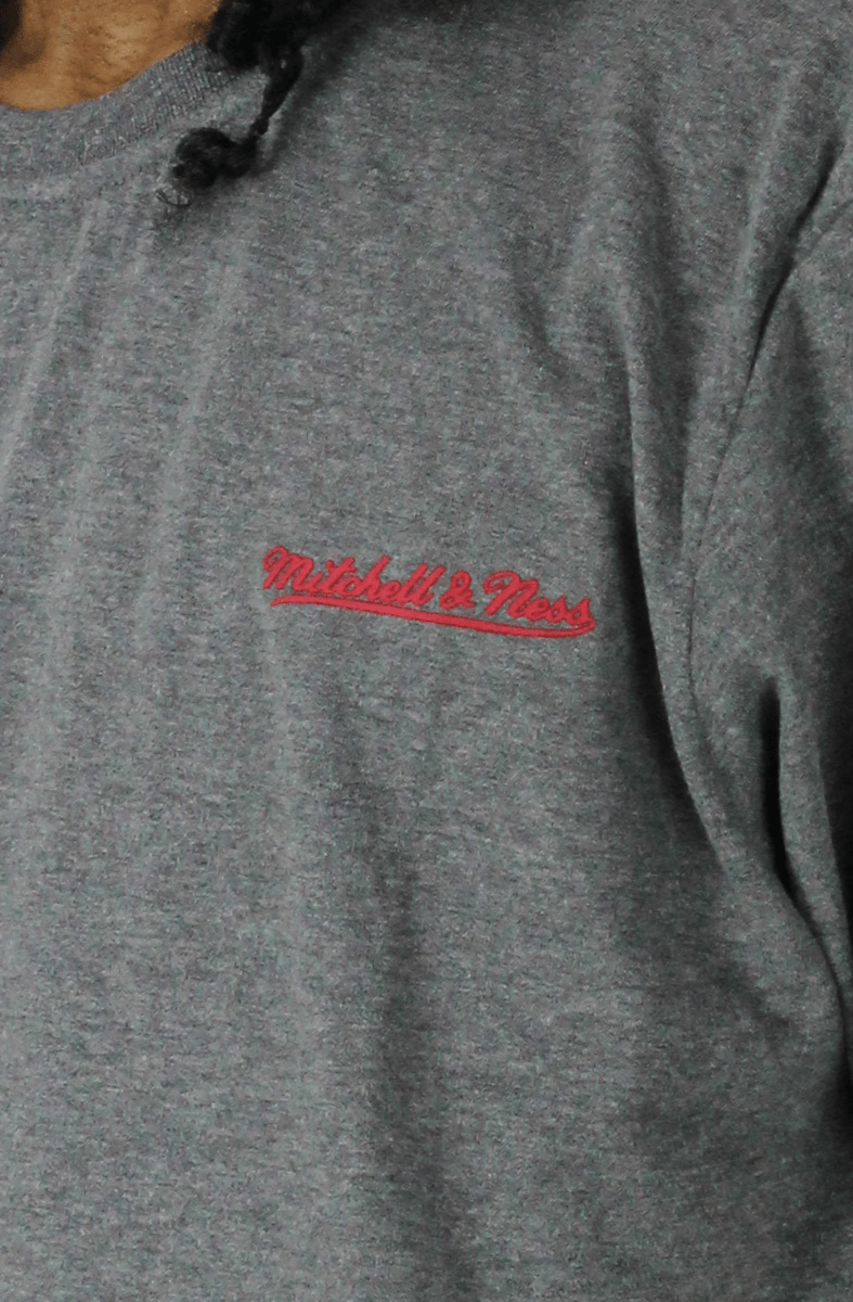 Camiseta Mitchell e Ness Front Signature Cinza - NewSkull