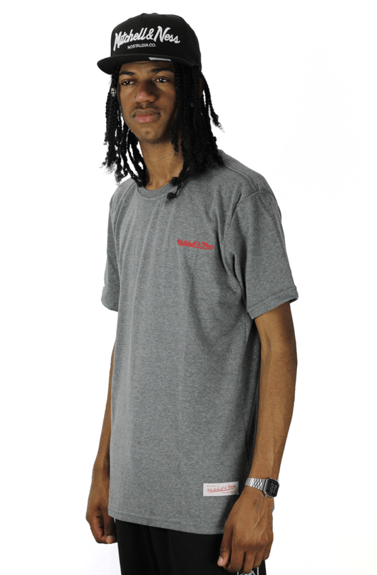 Camiseta Mitchell e Ness Front Signature Cinza - NewSkull