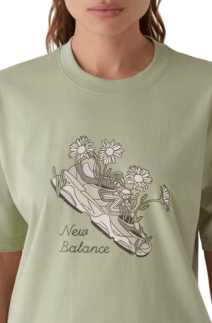 Camiseta New Balance Flower Shoe Feminino Verde - NewSkull