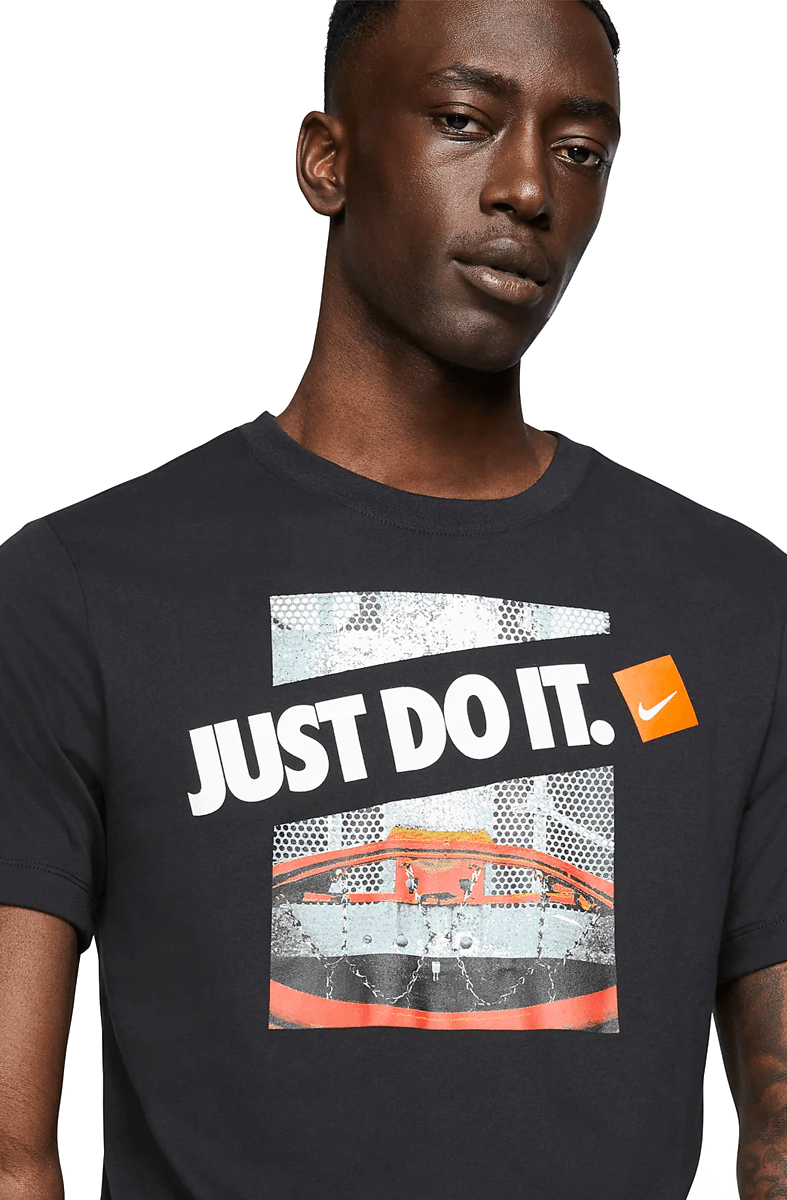 Camiseta NIKE Dri - FIT Preto - NewSkull