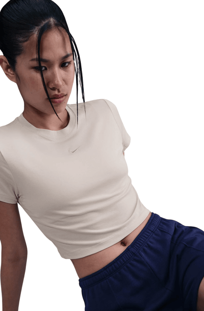 Camiseta Nike Sportswear Chill Knit Cropped Feminino Bege - NewSkull