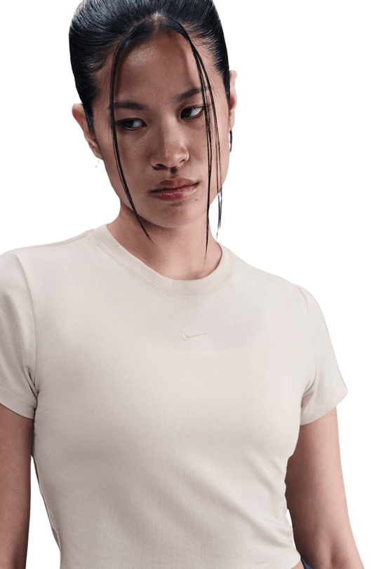 Camiseta Nike Sportswear Chill Knit Cropped Feminino Bege - NewSkull