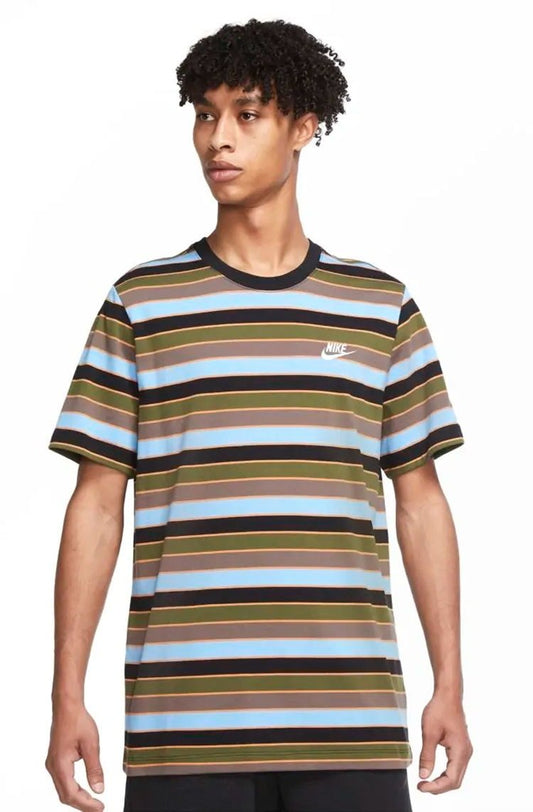 Camiseta Nike Sportswear Club Preto/Azul - NewSkull