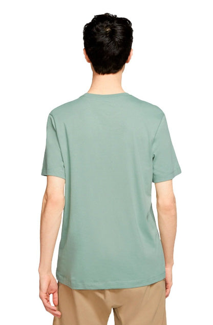 Camiseta Nike Sportswear Club Verde - NewSkull