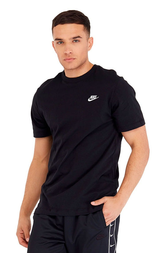 Camiseta Nike Sportswear Clube Preta/Branca - NewSkull