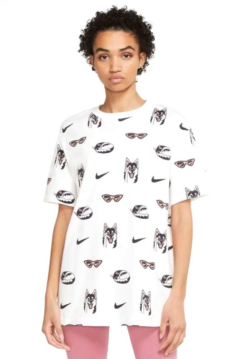 Camiseta Nike Sportswear Dog Feminina Branco/Preto - NewSkull