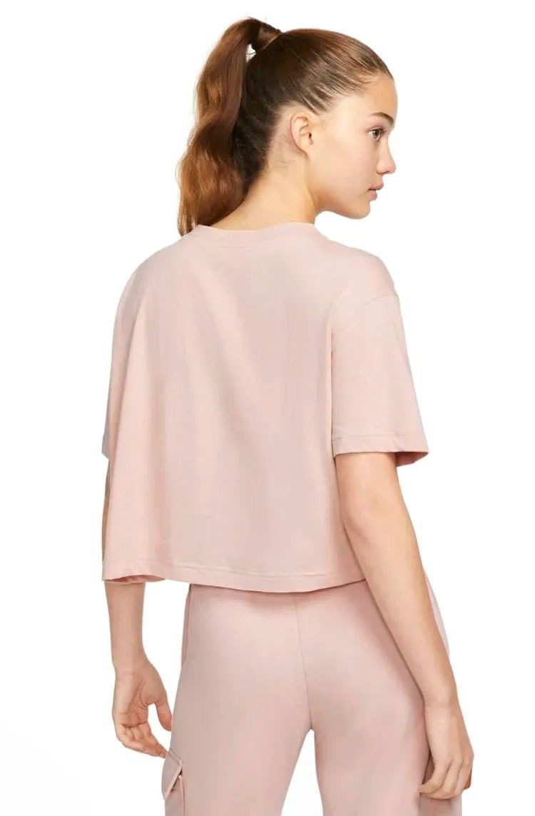 Camiseta Nike Sportswear Essential Feminina Rosa/Branco - NewSkull