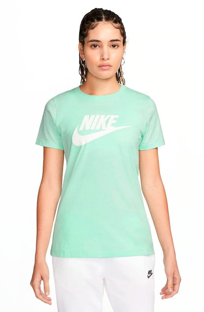 Camiseta Nike Sportswear Essential Icon Futura Feminina Verde Agua - NewSkull