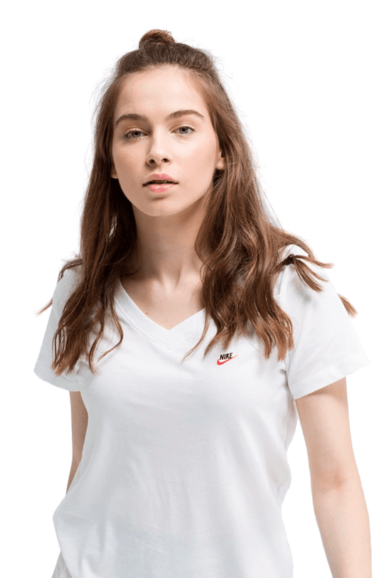 Camiseta NIKE Sportswear Feminina Branca - NewSkull