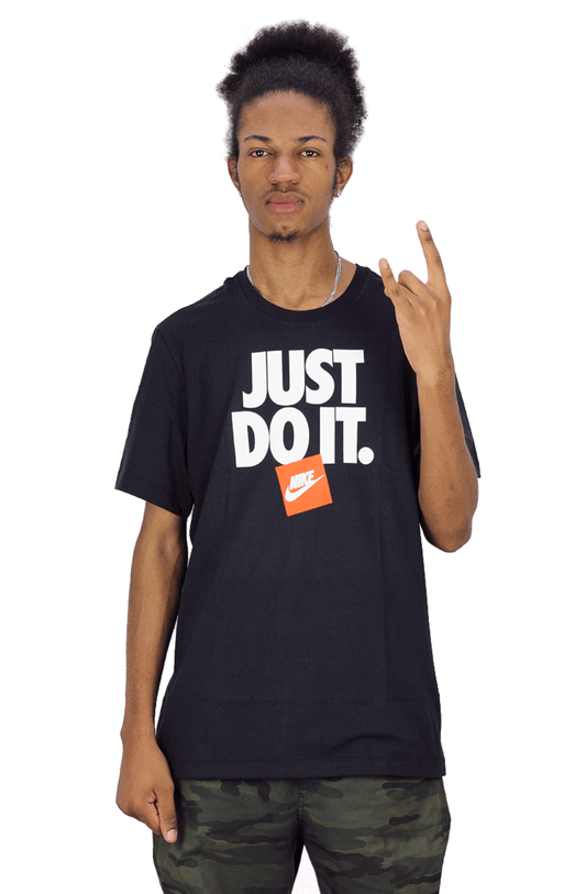 CAMISETA NIKE SPORTSWEAR HBR 3 PRETO - NewSkull