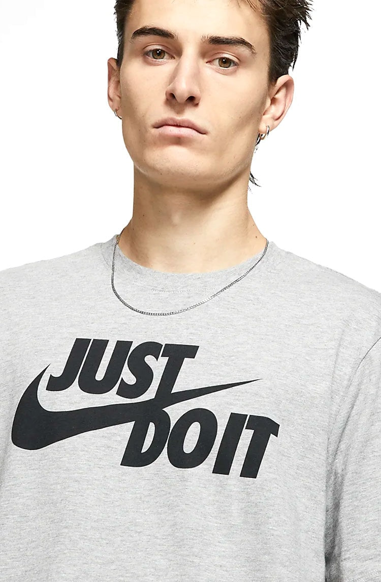 Camiseta Nike Sportswear Just Do It Masculina Cinza/Preto - NewSkull