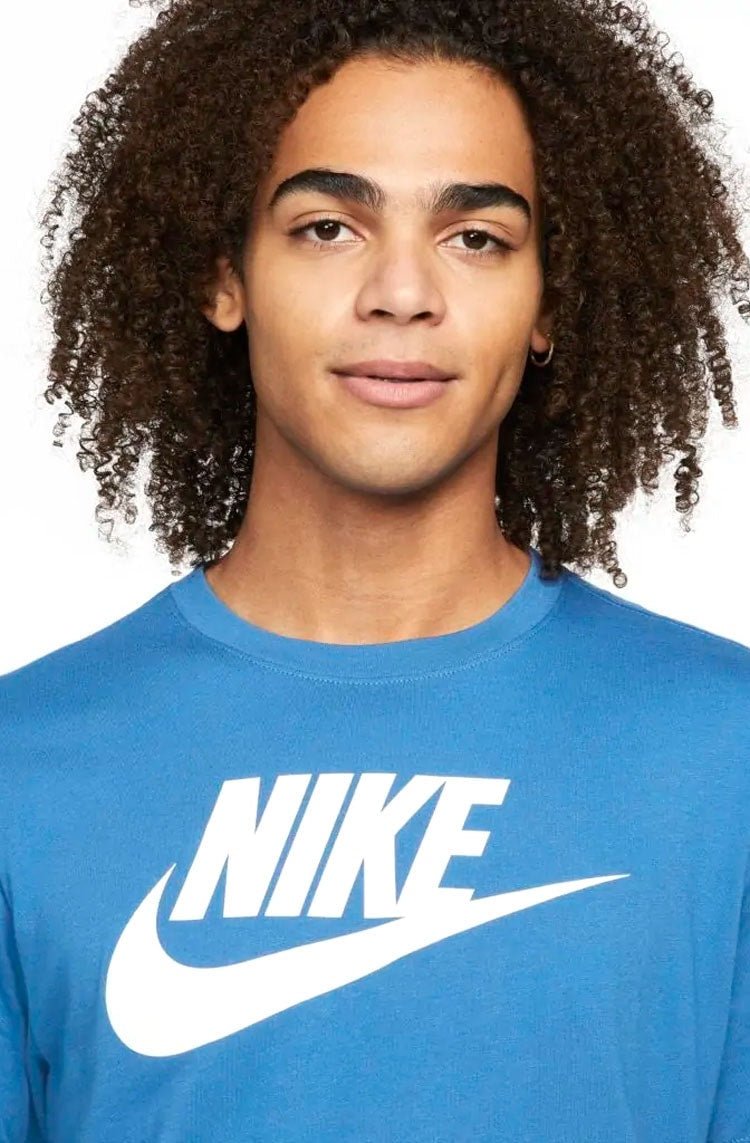Camiseta Nike Sportswear Masculina Azul/Branco - NewSkull