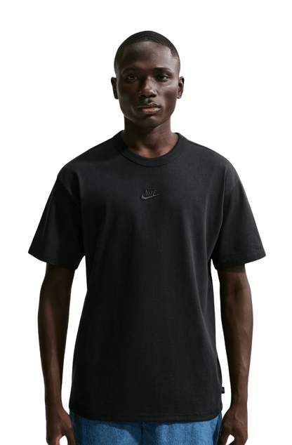 Camiseta Nike Sportswear Premium Essentials Preto - NewSkull