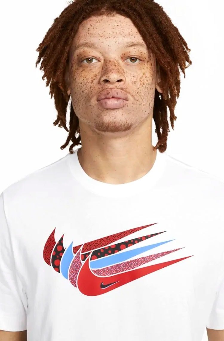 Camiseta Nike Sportswear Swoosh Branco/Vermelho - NewSkull