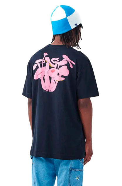 Camiseta Piet Hygrophorus Preto/Rosa - NewSkull