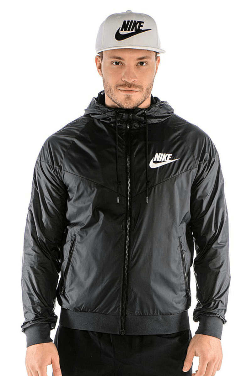 JAQUETA NIKE CORTA VENTO SPORTSWEAR WINDRUNNER PRETA - NewSkull