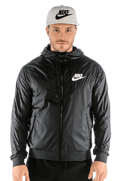 JAQUETA NIKE CORTA VENTO SPORTSWEAR WINDRUNNER PRETA - NewSkull