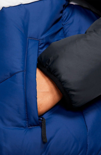 Jaqueta Nike Sportswear Estofada Windrunner Feminina Preta/Branca/Azul - NewSkull