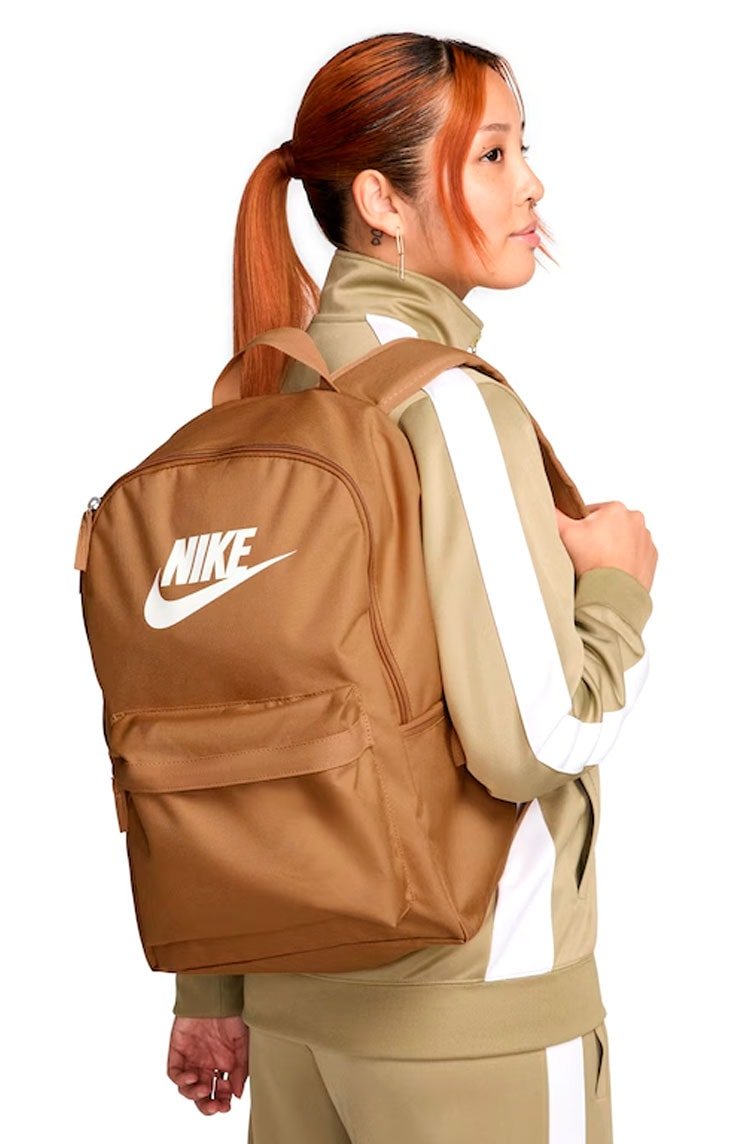 Mochila Nike Heritage Unissex 25L Marrom - NewSkull