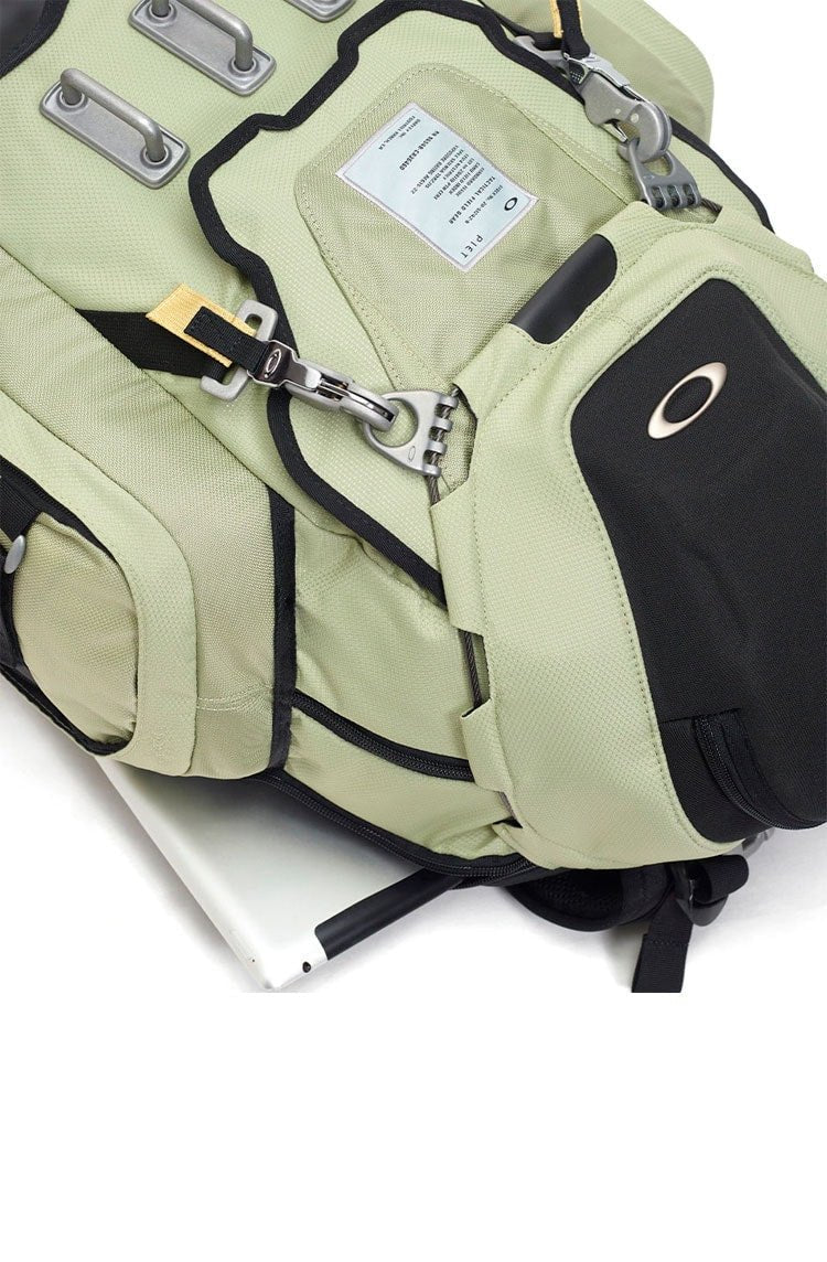 Mochila Piet x Oakley Kitchen Sink Backpack Verde/Preta - NewSkull