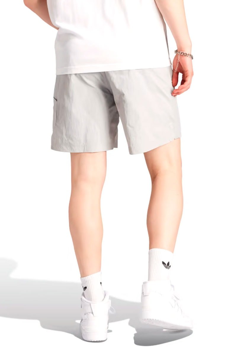 Shorts Adidas Adventure Cargo Cinza Claro - NewSkull