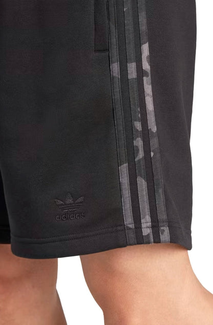 Shorts Adidas Estampado Camo Stripe Preto - NewSkull