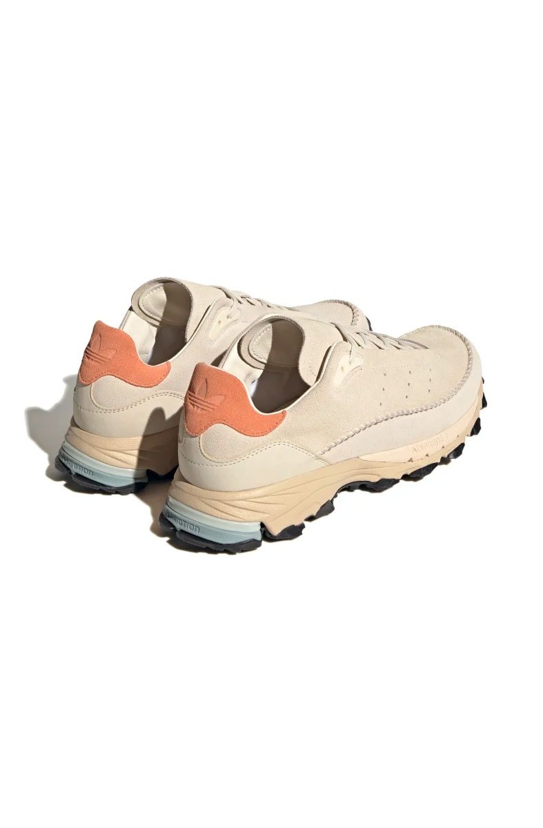 靴 mocarobe Tênis Adidas Mocaturf Adventure Bege - NewSkull