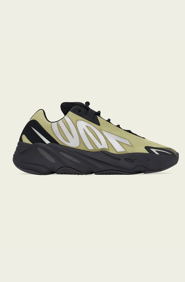 Tênis Adidas Yeezy 700 MNVN Resin - NewSkull