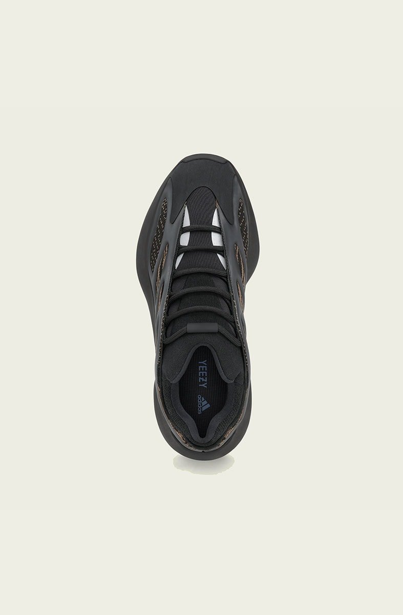 Tênis Adidas Yeezy 700 V3 Clay Brown - NewSkull