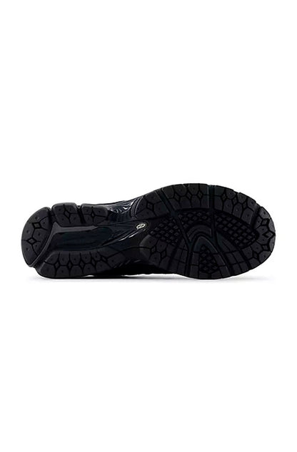 Tênis New Balance 2002R Preto/Grafite M2002RPJ - NewSkull