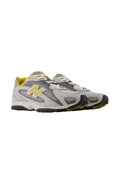 Tênis New Balance 204L Unissex Cinza/Amarelo U204LNPB - NewSkull