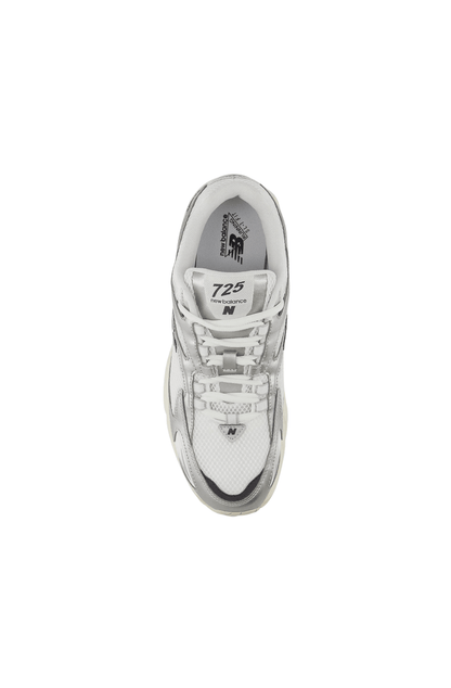 Tênis New Balance 725V1 Unissex Branco/Cinza Metalizado ML725CG - NewSkull
