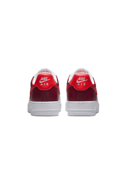 Tênis Nike Air Force 1 '07 Feminino Branco/Bordô IR0872 - 101 - NewSkull