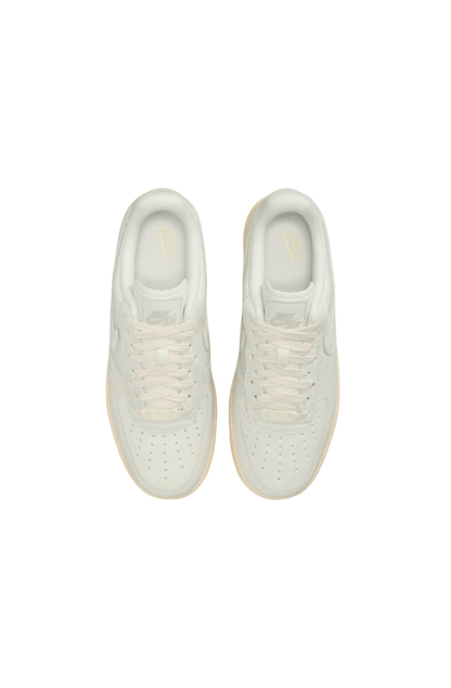 Tênis Nike Air Force 1 '07 Feminino Pony Hair Bege II7398 - 100 - NewSkull