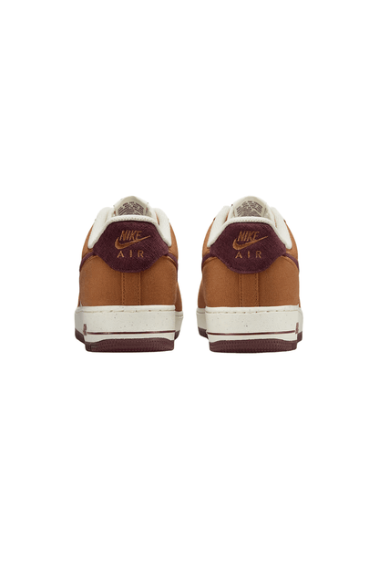 Tênis Nike Air Force 1 ´07 LV8 Masculino Bege/Marrom FQ8713 - 200 - NewSkull