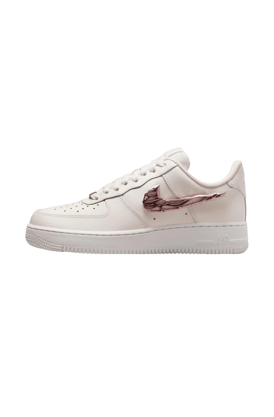 Tênis Nike Air Force 1 07 LX Molten Swoosh Branco/Rosa IF1686 - 161 - NewSkull