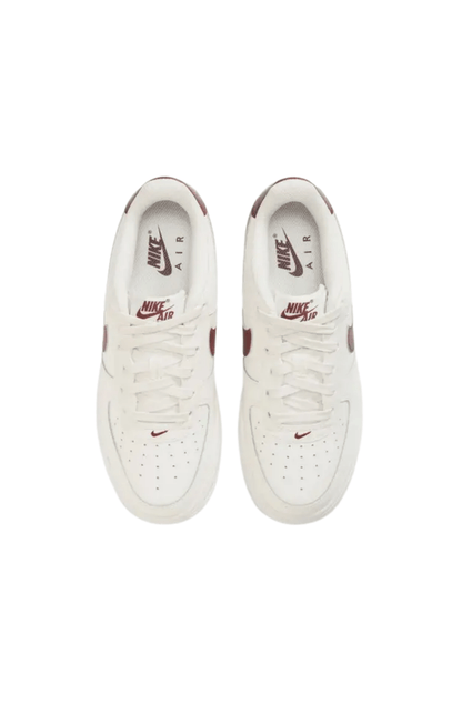 Tênis Nike Air Force 1 Feminino Branco/Bordo FV5948 - 120 - NewSkull