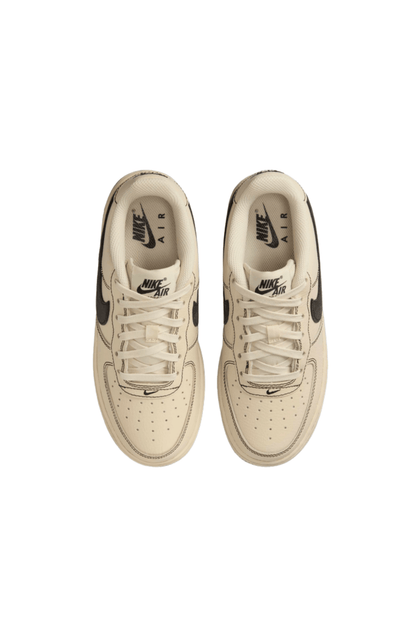 Tênis Nike Air Force 1 LV8 Feminino Bege/Preto HJ4563 - 200 - NewSkull