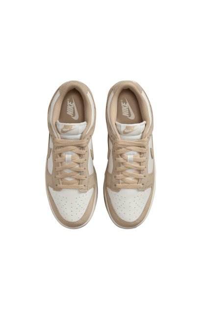 Tênis Nike Dunk Low SE Feminino Bege/Branco IO4244 - 101 - NewSkull