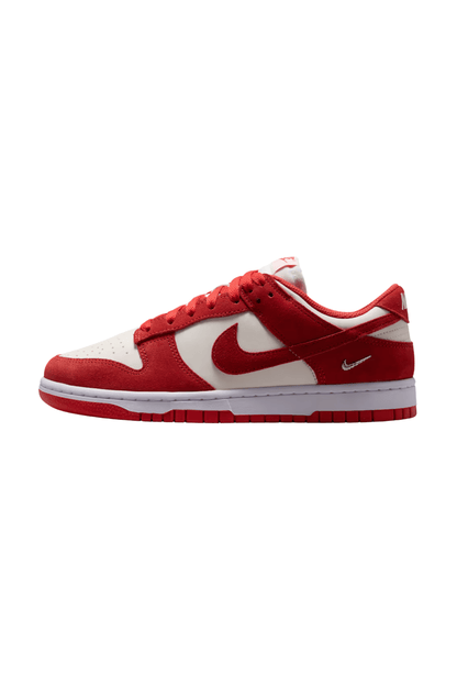 Tênis Nike Dunk Low SE Feminino Vermelho/Branco IO4244-103 - NewSkull