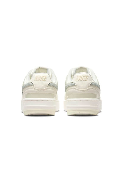 Tênis Nike Gamma Force Feminino Branco/Prata DX9176 - 107 - NewSkull