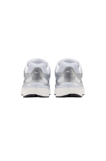 Tênis Nike P - 6000 Feminino Branco/Prata BV1021 - 106 - NewSkull