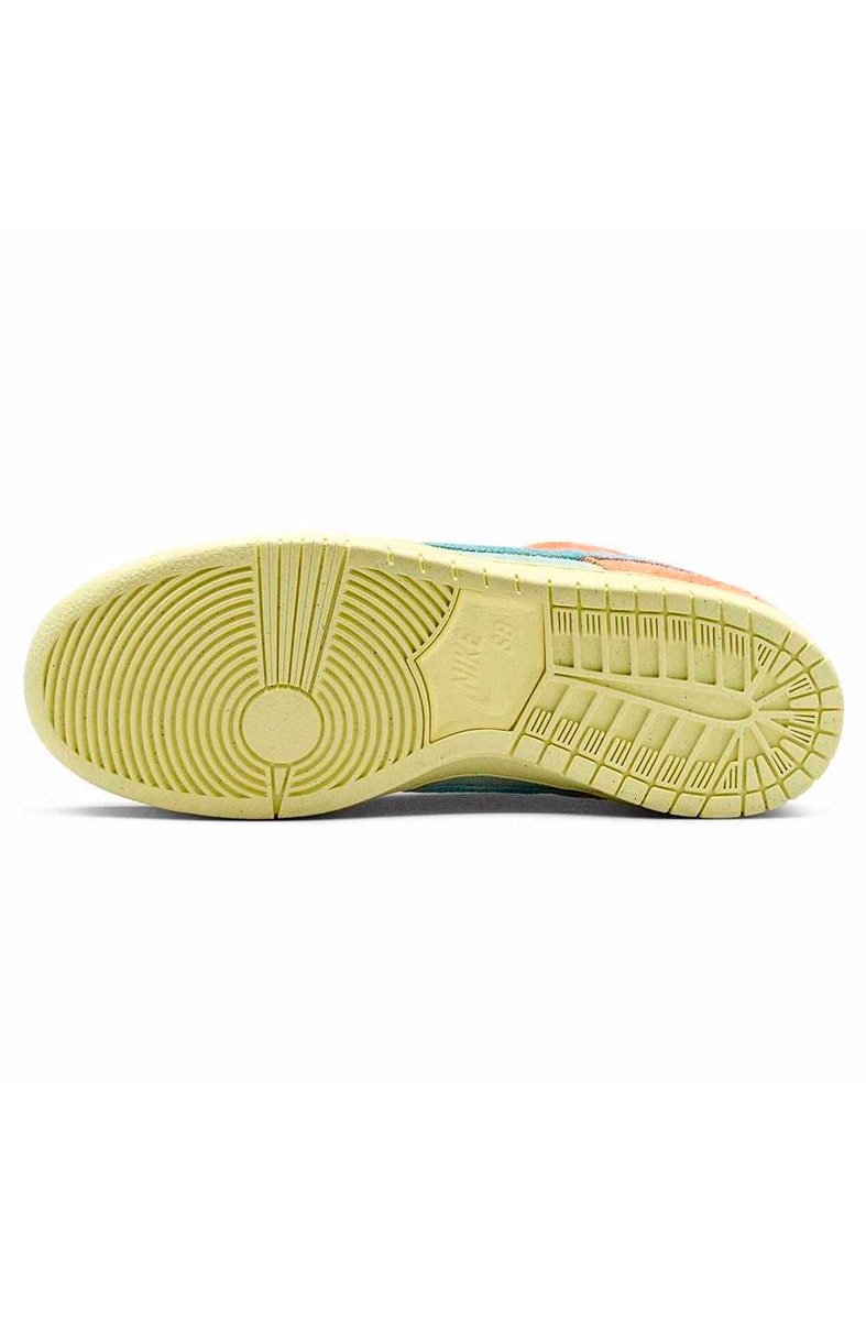 Tênis Nike SB Dunk Low Pro Premium Orange Emerald Rise/Noise Aqua DV5429 - 800 - NewSkull