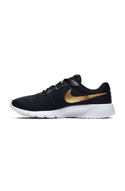 Tênis NIKE Tanjun BG Feminino Preto/Dourado - NewSkull
